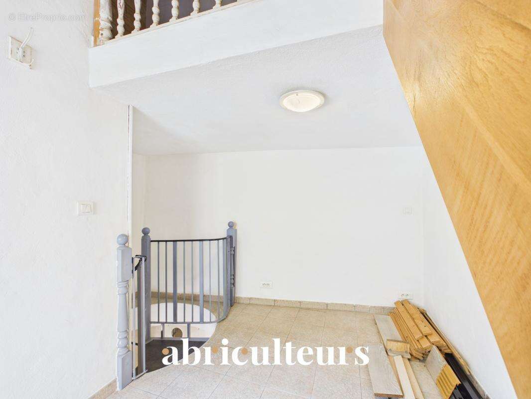 Maison de village - Rentabilité brute 7,0 % en vente à Callian (83440) - photo 7