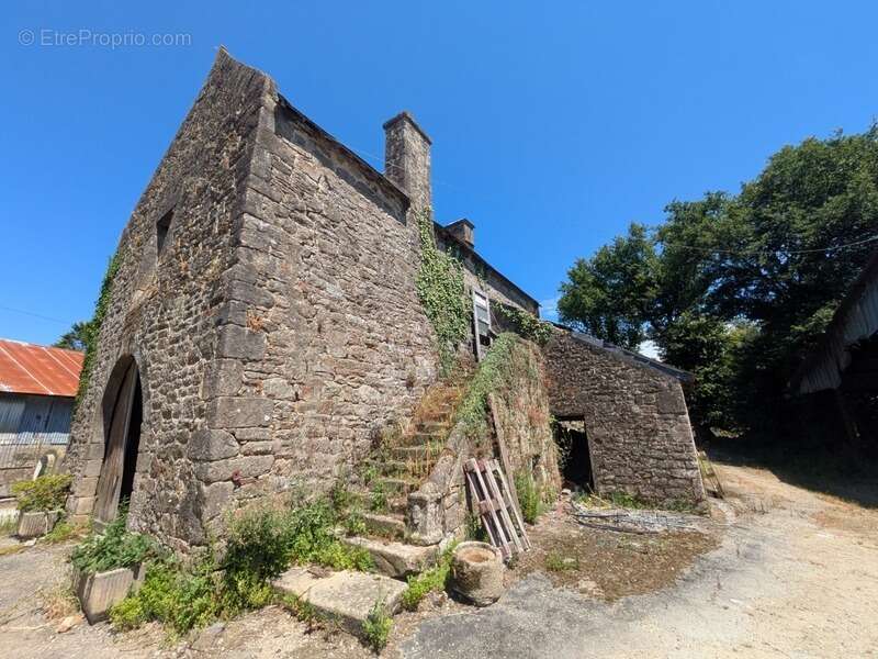 Maison à LOCMALO