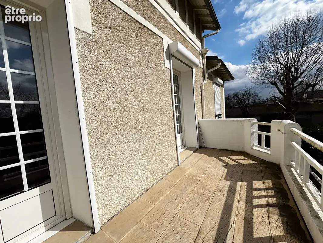 Ensemble immobilier de 380m2 : Maison Anglo Normande de 317m2 et Petite maison de gardien - photo 15