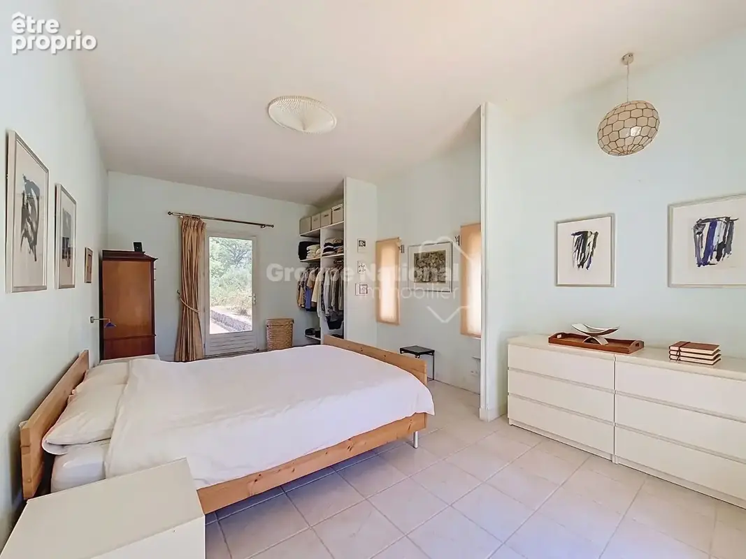 Villa d'architecte 142 m² avec piscine et nombreuses dépendances  - Callian - photo 8