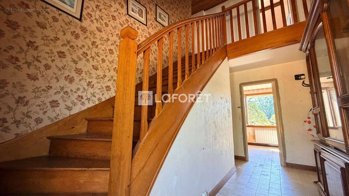 A vendre à MOIREMONT maison 133 m² - 5 chambres - photo 4
