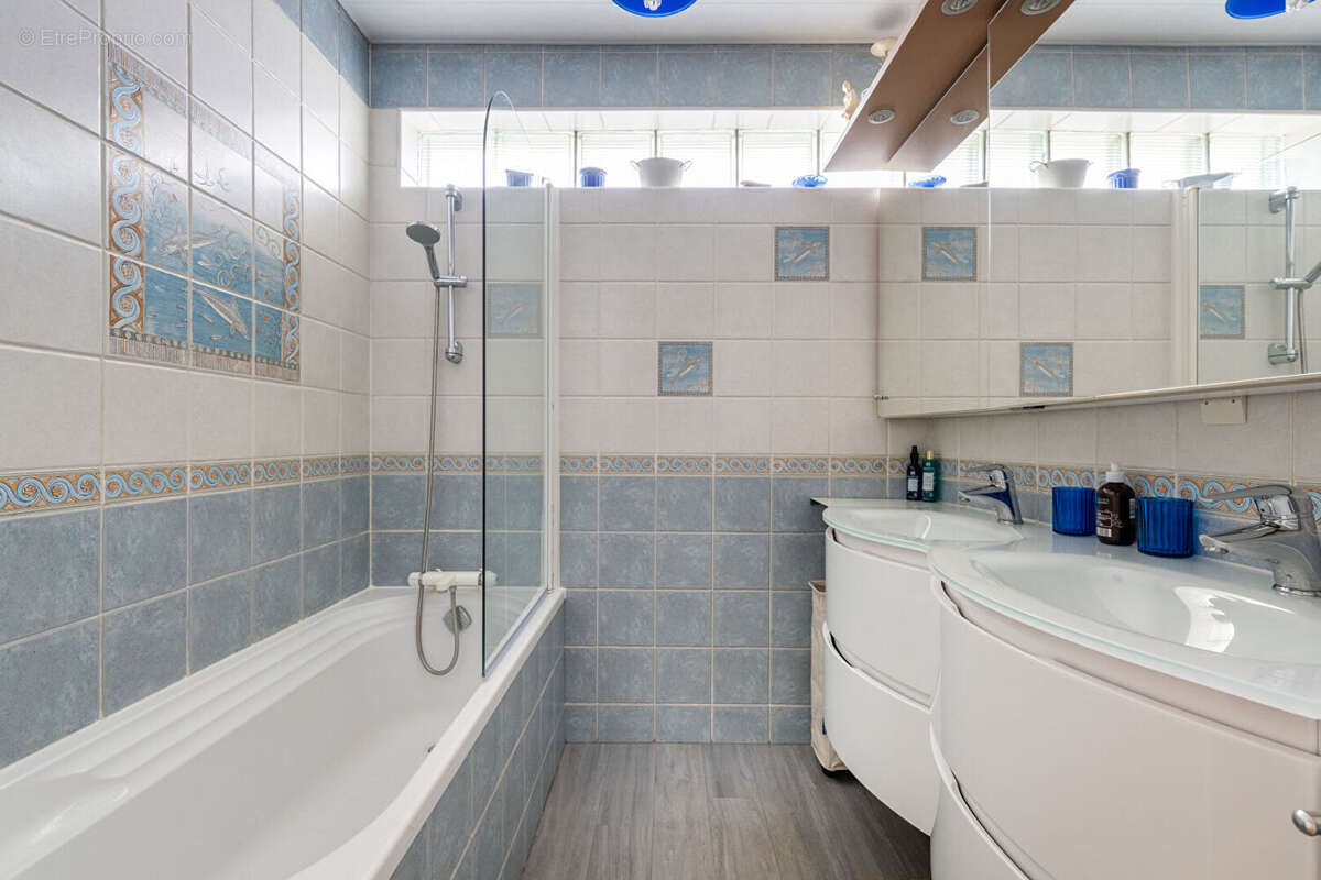 Appartement à MONTROUGE