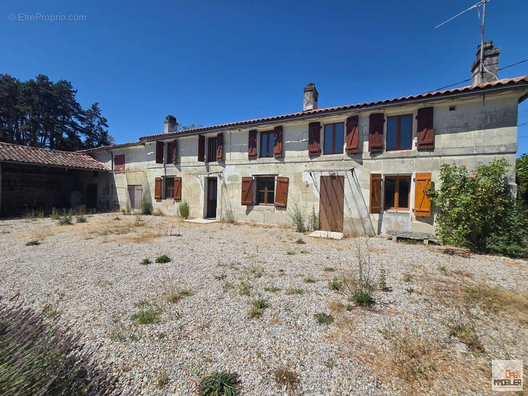 Maison à CHAMPMILLON