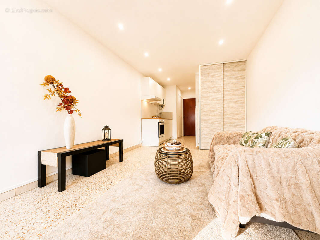 STUDIO 25.64 m2 habitable avec parking privé QUARTIER PONANT - photo 4