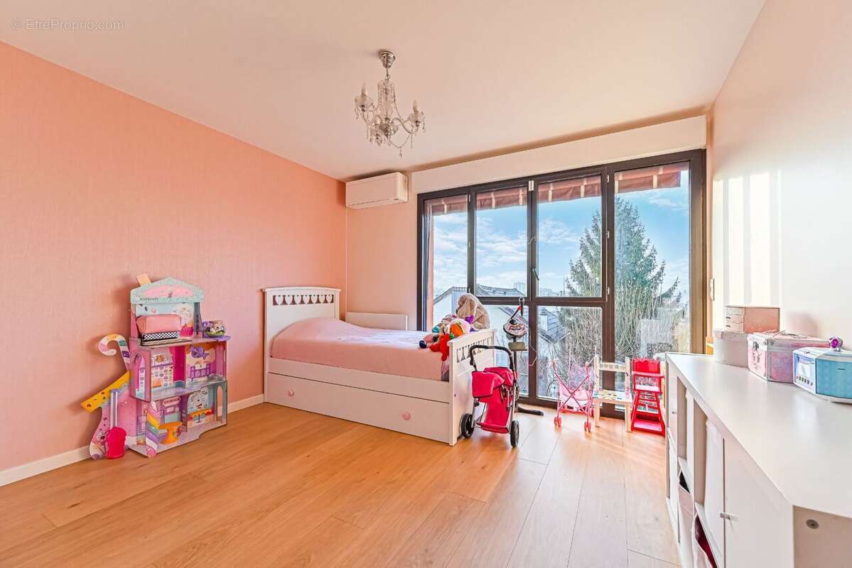 Maison à FONTENAY-SOUS-BOIS