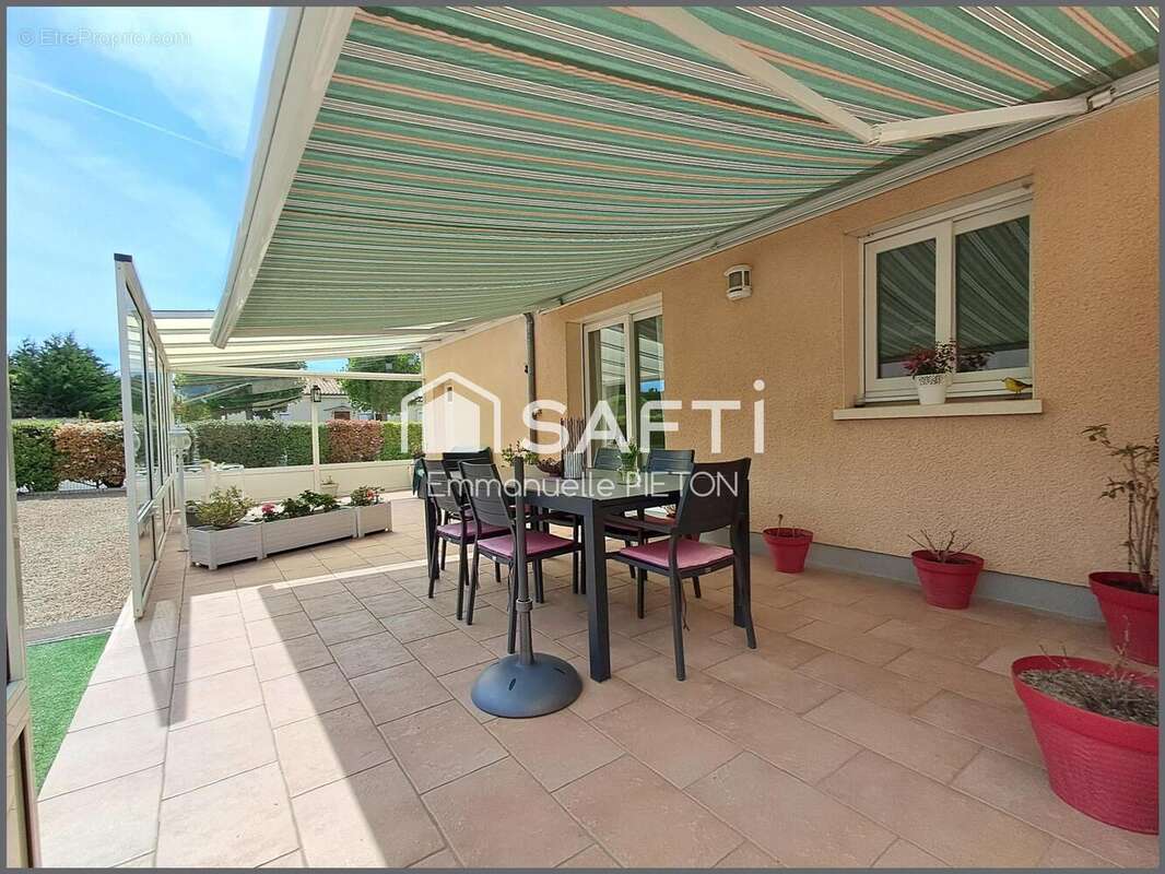 Photo 2 - Maison à NEUVILLE-DE-POITOU