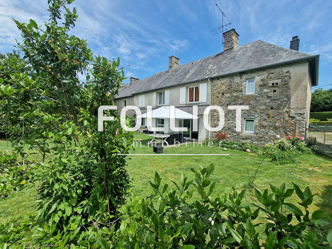 Maison à SAINT-SAUVEUR-LENDELIN