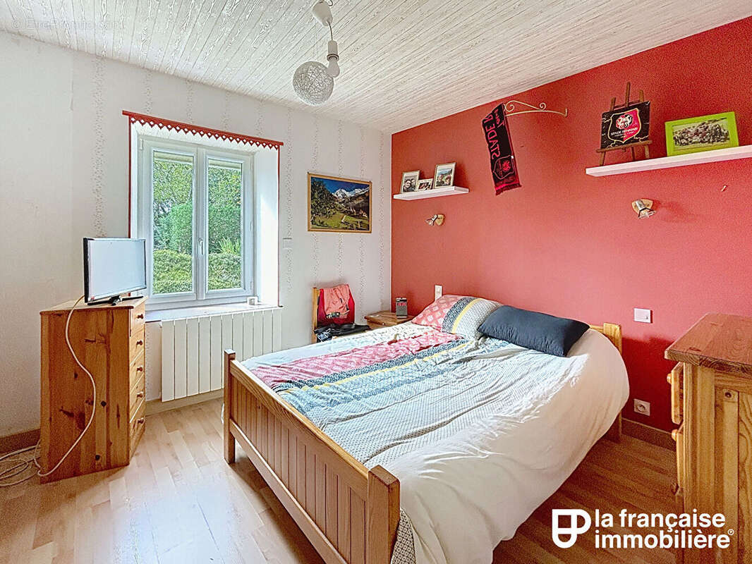 Maison à PIRE-SUR-SEICHE