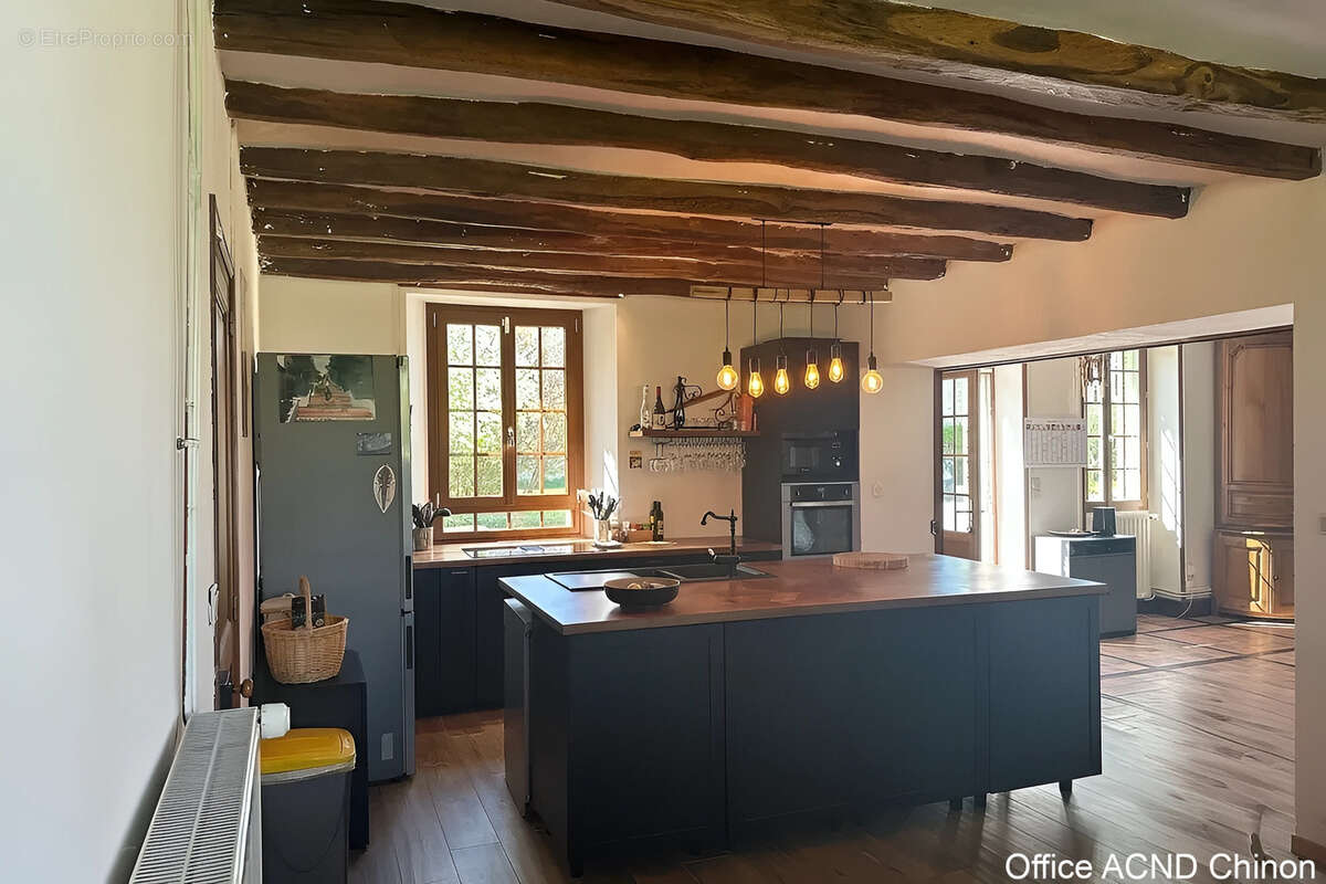 Maison à BEAUMONT-EN-VERON