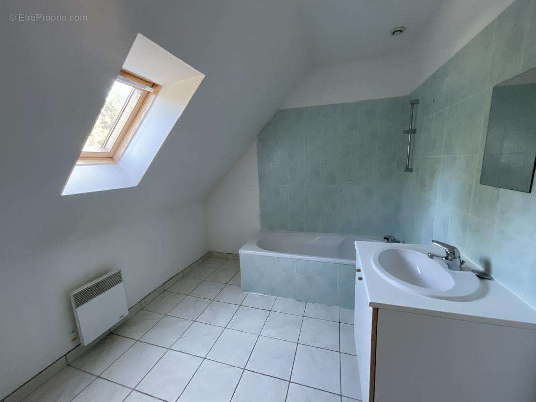 Maison 110 m² à Pleugueneuc  - photo 9