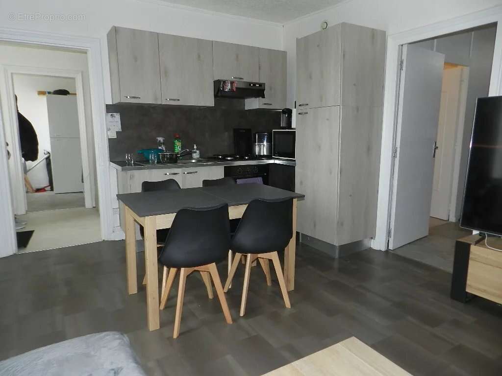Appartement à SAINT-PIERRE-SUR-DIVES