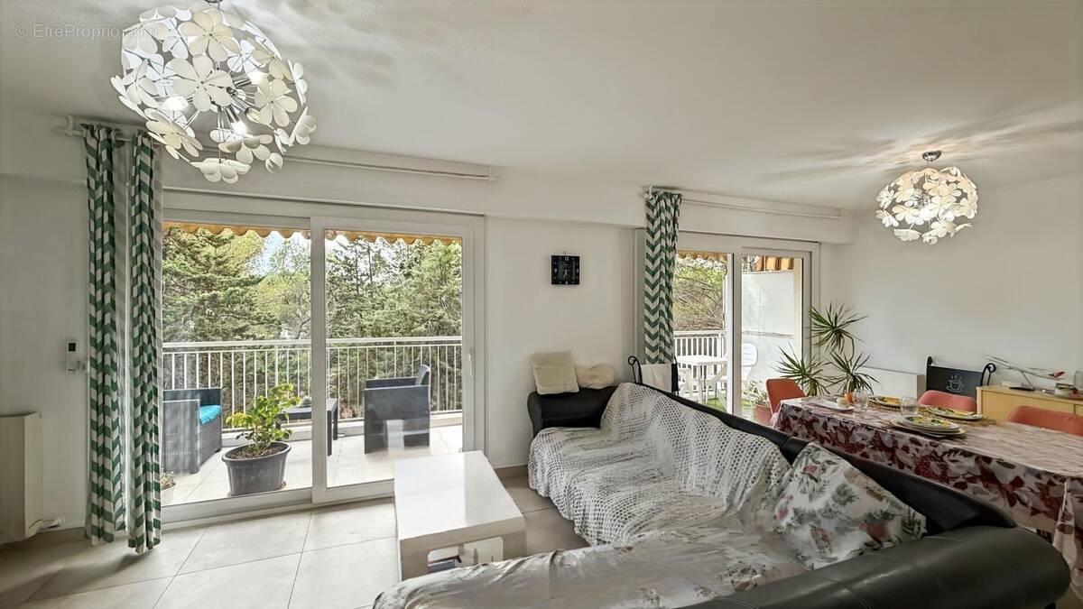 Appartement à SAINT-RAPHAEL