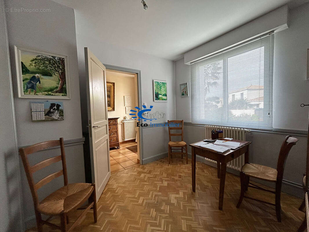 Fouras maison + dependance garage  atelier et jardin - photo 13