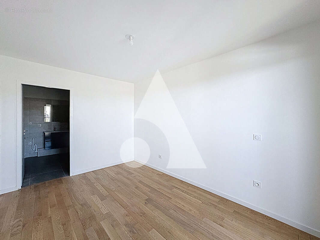 Appartement à RUEIL-MALMAISON