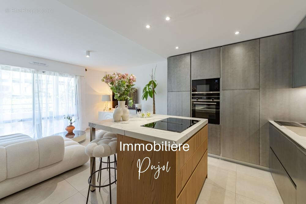 Appartement à MARSEILLE-8E