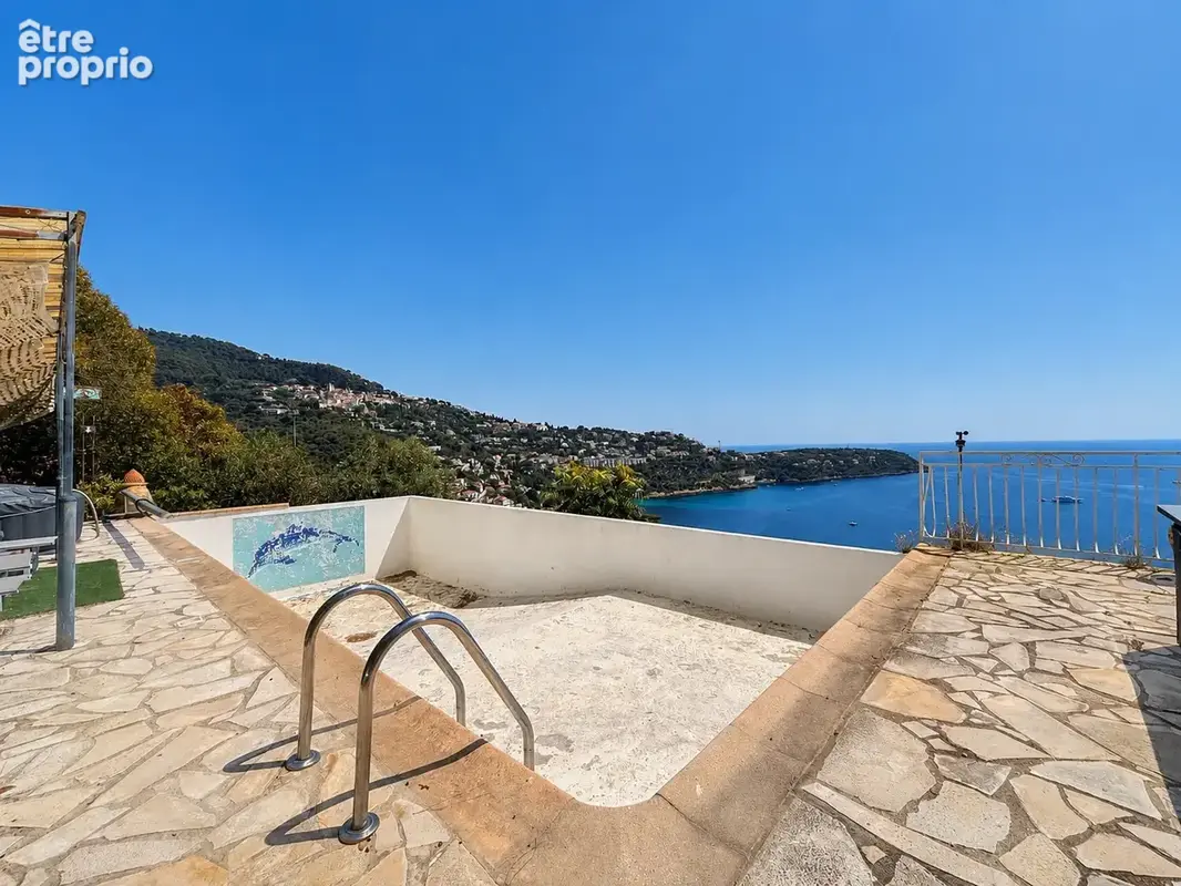 Propriété à rénover - accès pédestre - vue mer & piscine - photo 4