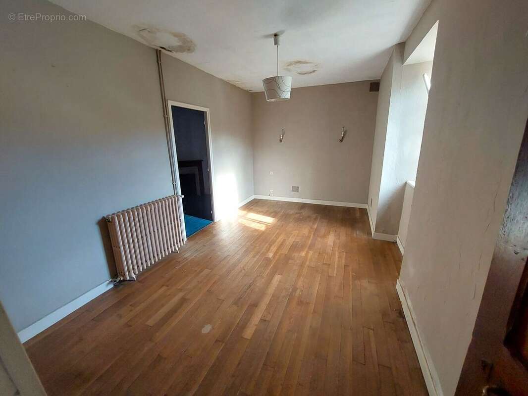 20251128134602 - Maison à ASPET