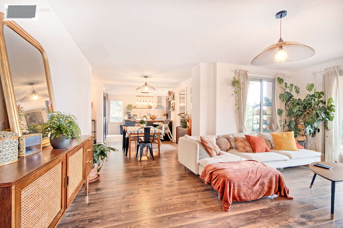 Appartement à LA VALETTE-DU-VAR