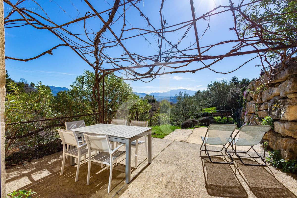 Maison à VAISON-LA-ROMAINE