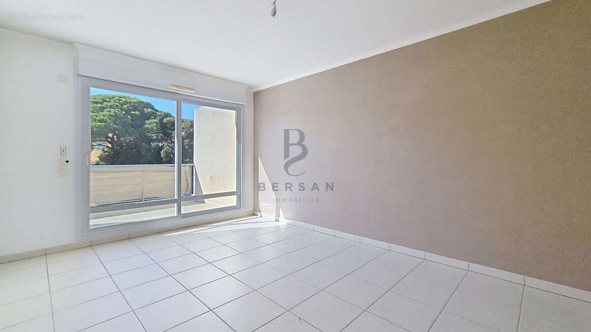 Appartement à FREJUS