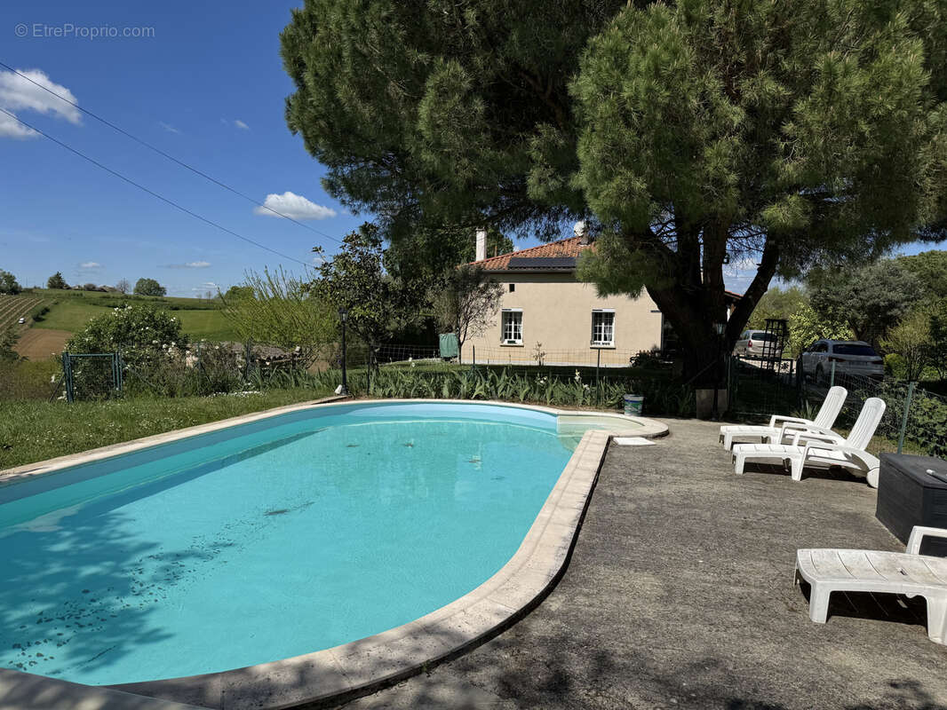 Maison à MONTESQUIEU