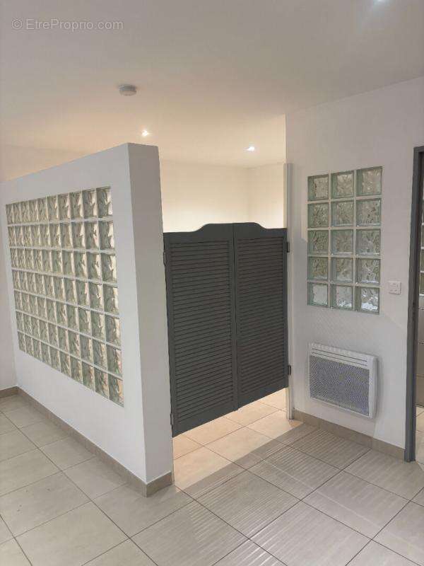 Appartement T1 refait à neuf - photo 6