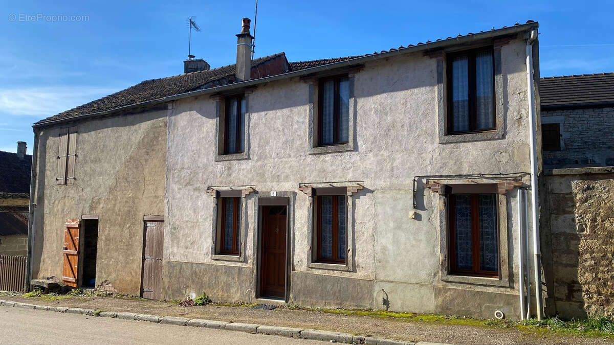 Maison de plain-pied -2chambres- à vendre CHATEL GERARD (89) - photo 3