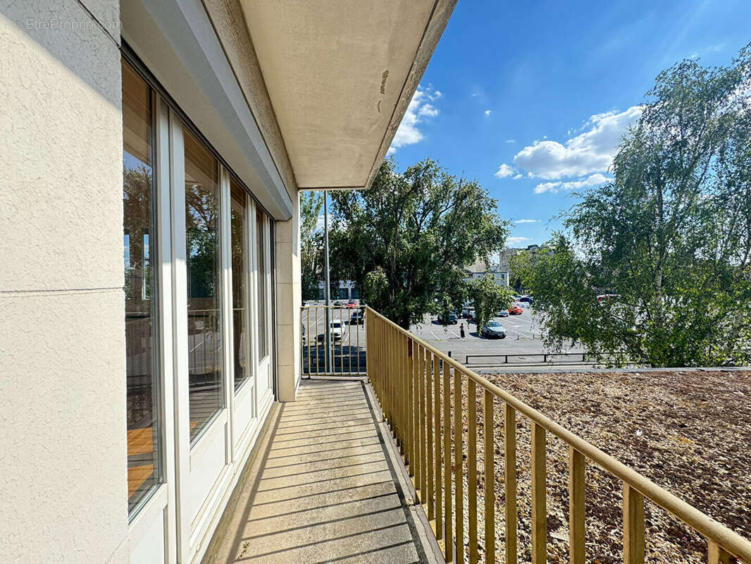 Appartement Reims 4 pièces avec Balcon - 92.74 m2 BOULINGRIN - photo 2