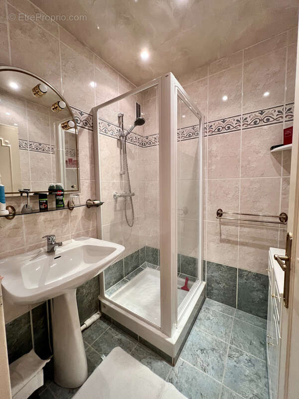 Appartement à VAUX-LE-PENIL