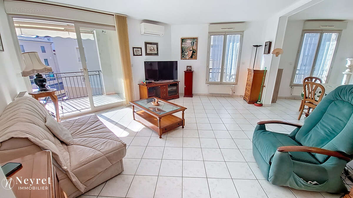Appartement à SAINT-ROMAIN-EN-GAL