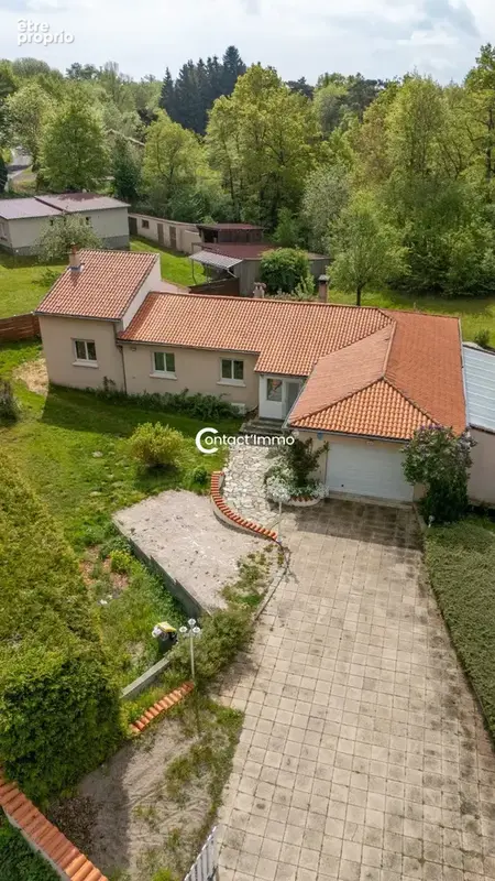 Maison 6 pièces 180 m² à vendre à Aydat (63970) - photo 3