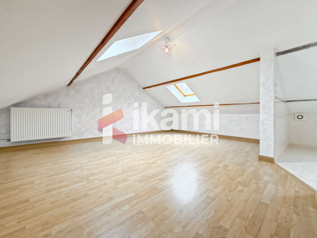 Maison 7 pièces de 102 m2 à Villeneuve sur Yonne 89500 - photo 9