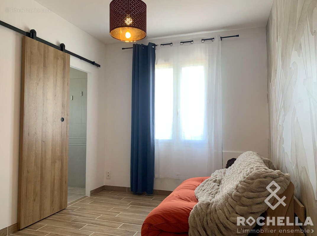 Maison 152 m² à Thaire  - photo 8