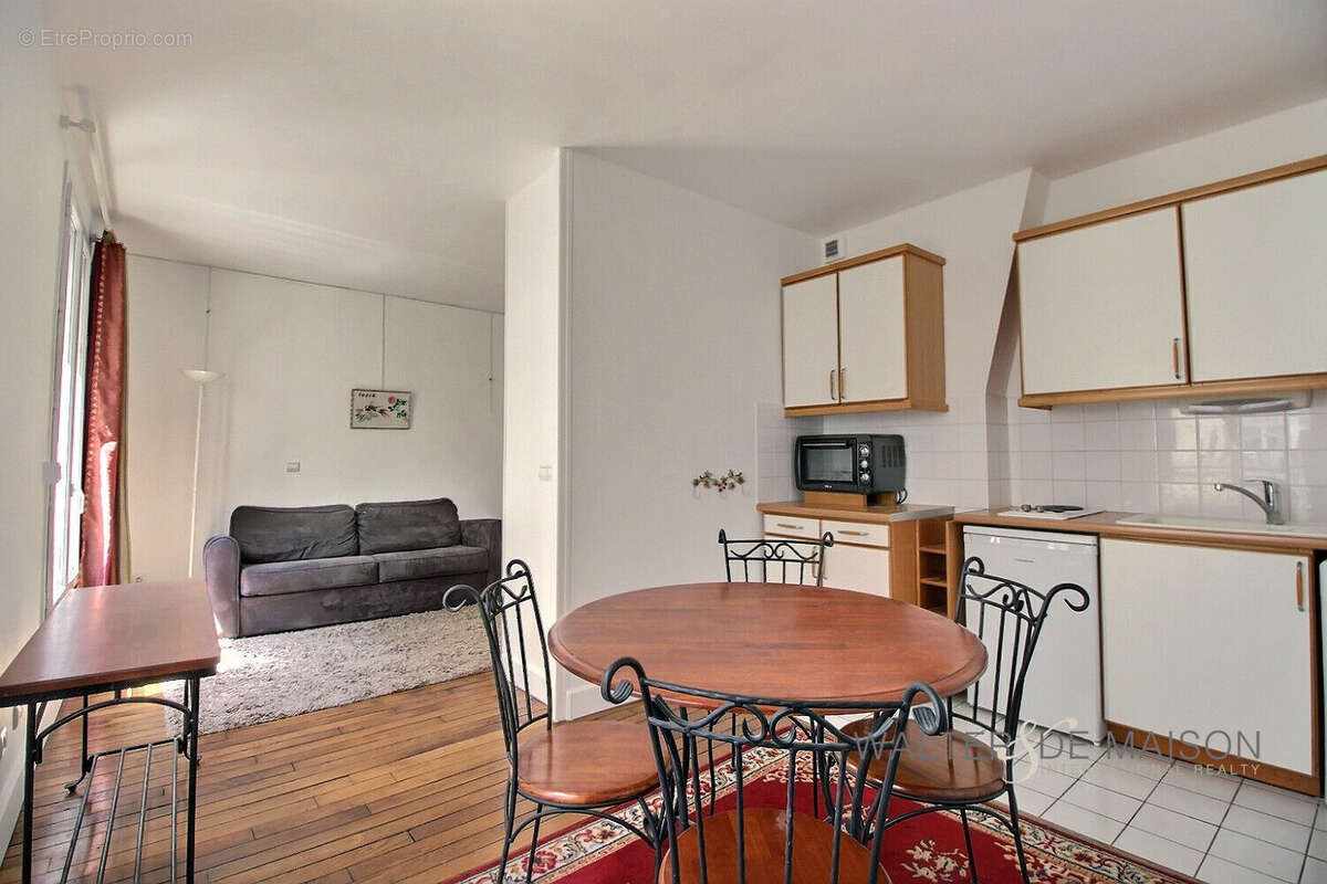 Appartement à PARIS-17E