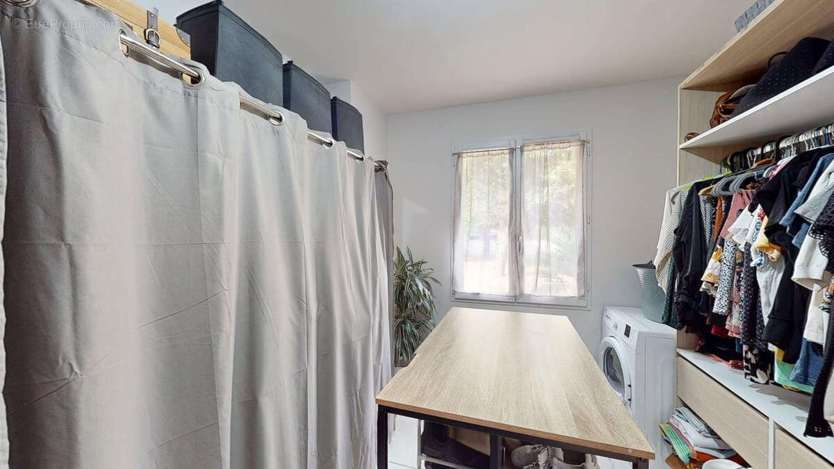 Maison à LES MONTILS