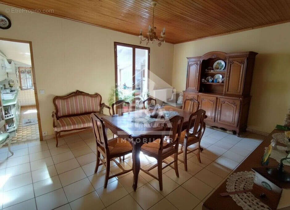 Maison à MONTPON-MENESTEROL