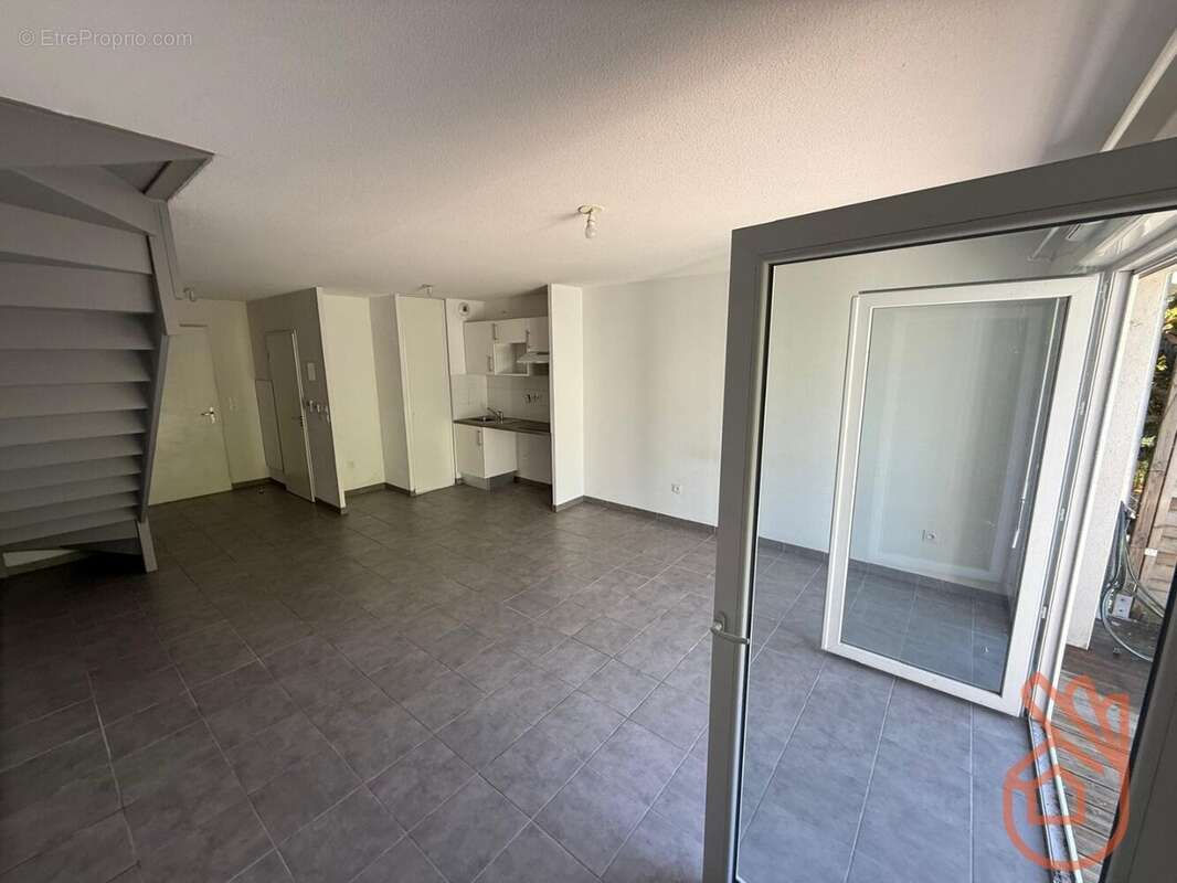 Muret maison t3 2 niveaux dans residence + 2 parkings - photo 2