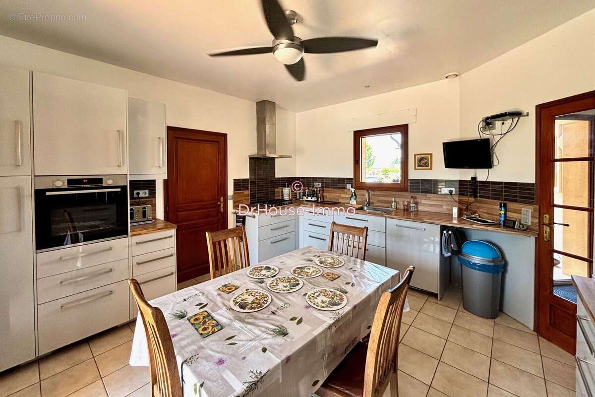 Maison 195 m² à Badens  - photo 5