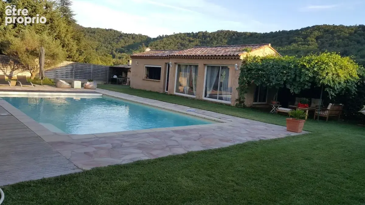 Maison à vendre 9 pièces COLLOBRIERES (83) - photo 9