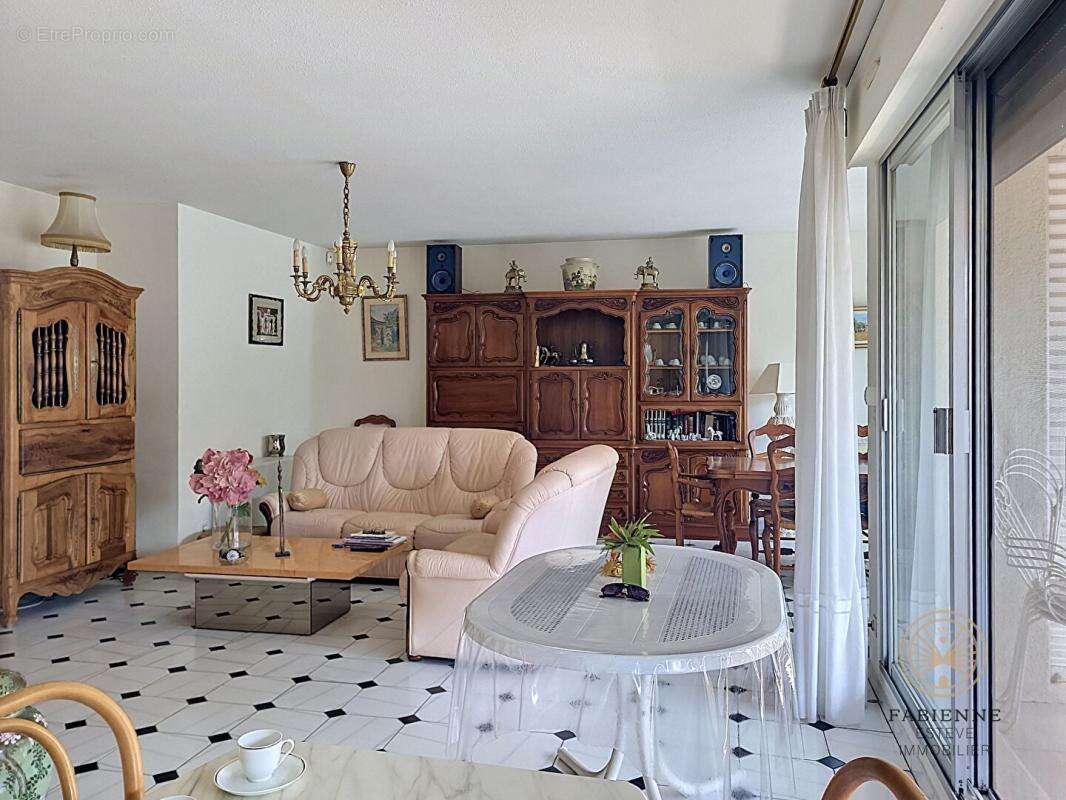 Appartement à CHATEAURENARD