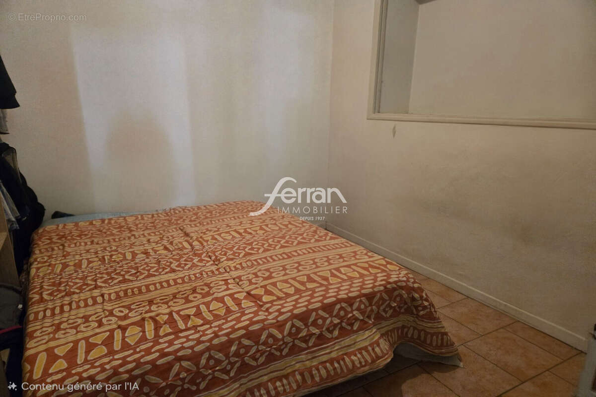 Appartement à SALERNES