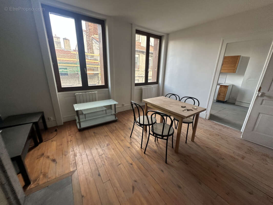 Appartement à SAINT-ETIENNE