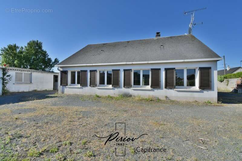 Maison à DOUE-LA-FONTAINE