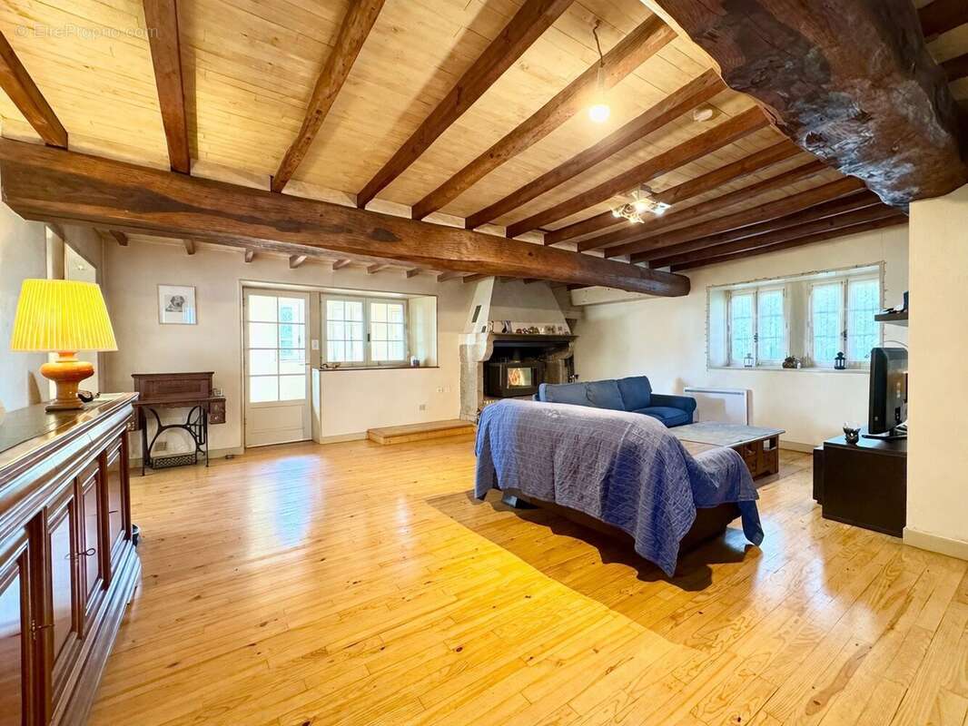 Maison à ESTANDEUIL