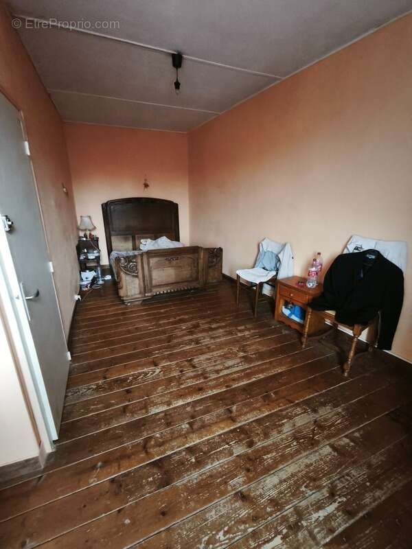 Maison à OUZOUER-SUR-TREZEE