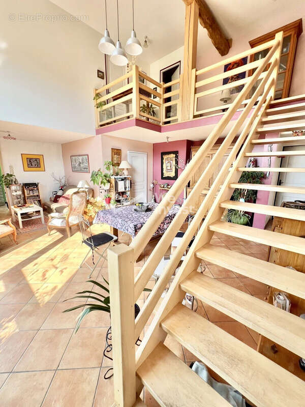 Maison 243 m² à Combronde  - photo 8