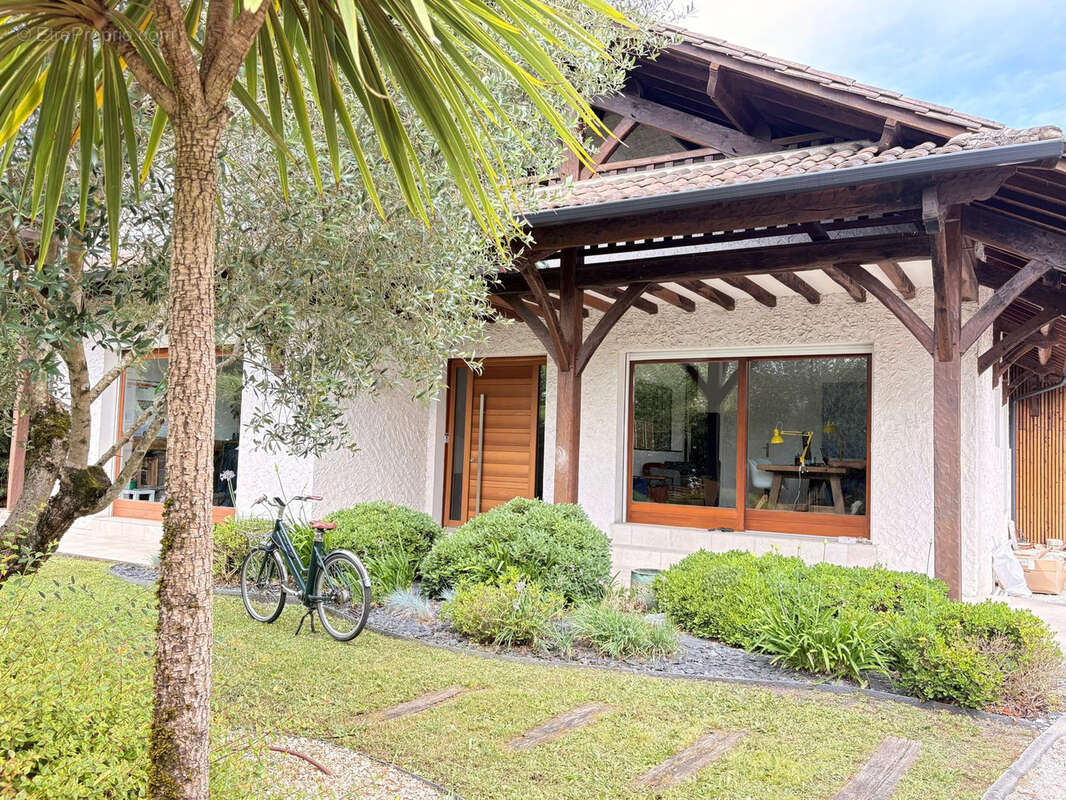 Maison à PESSAC