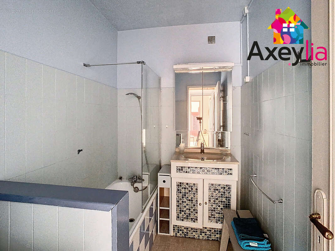 Appartement à LE COTEAU