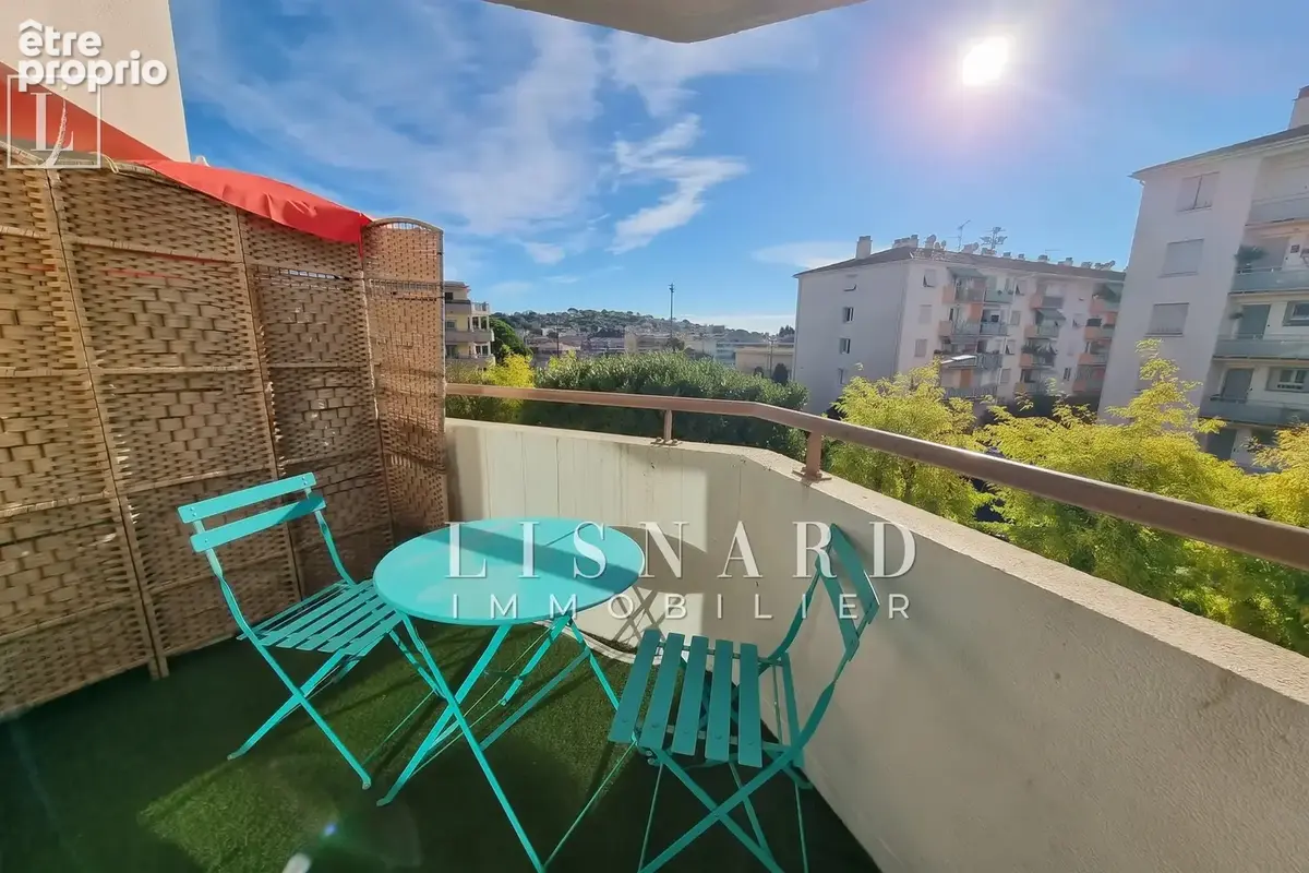 Appartement à VALLAURIS