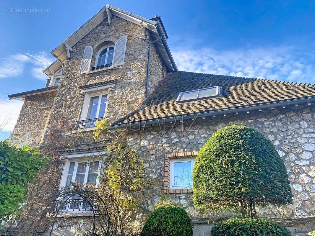 Maison à LE CHESNAY